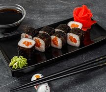 Мини-ролл с лососем