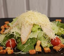 Цезарь с курицей