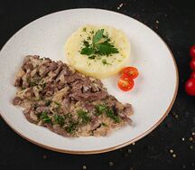 Бефстроганов