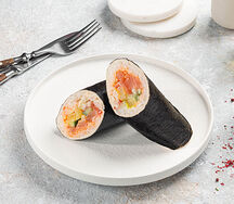 Суши-рулет с лососем