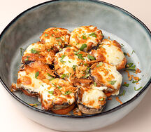 Грибы с жюльеном и творожным сыром