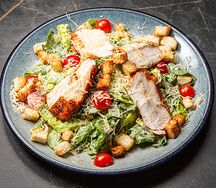 Цезарь с курицей