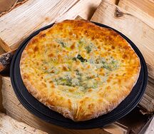 Хачапури Четыре сыра