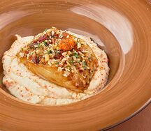 Филе трески с сельдереевым муссом и красной икрой