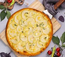 Пицца С грушей и горгонзолой