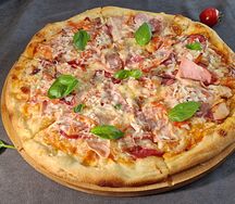 Пицца четыре мяса