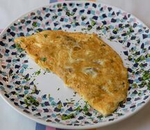 Омлет с говядиной, грибами и сыром