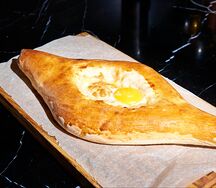 Хачапури по-аджарски