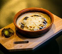 Кафта с говядиной и соусом тахинная