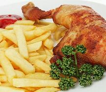Frite et poulet frit
