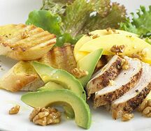 Salade d'avocat au poulet