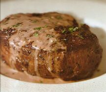 Steak de filet de bœuf à la sauce roquefort