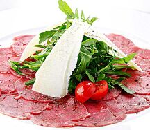 Carpaccio de boeuf au fromage
