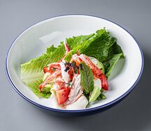 Салат с камчатским крабом и авокадо 