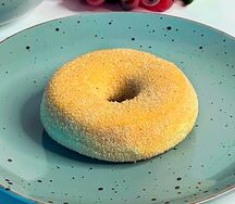 Донат с начинкой яблоко-корица