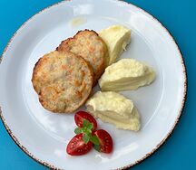 Куриные котлетки с гарниром на выбор