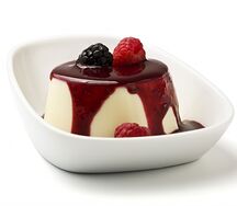 Panacota de baobab et fruit rouge