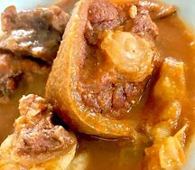 Sauce claire queue de bœuf avec foufou