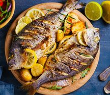 Poisson au four avec macédoine de légumes