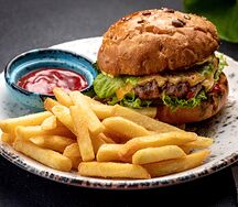 Бургер Grill и картофель фри