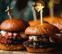 Mini burger brunch