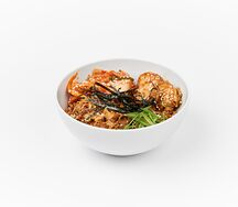 Обжаренный рис с кимчи и креветками