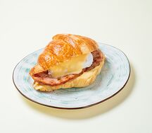 Круассан с индейкой
