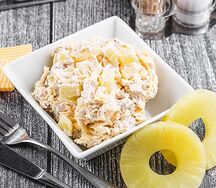 Курица с ананасом