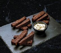 Гренки чесночные
