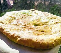 Осетинский пирог с сыром сулугуни и картошкой