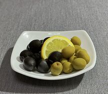 Оливки и маслины