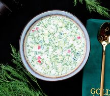 Окрошка с лососем и креветкой