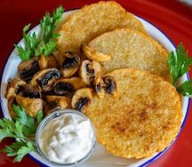 Драники с шампиньонами
