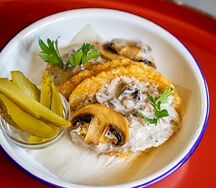 Тако-драники с грибной мачанкой