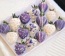 Клубника в шоколаде Васильковое поле