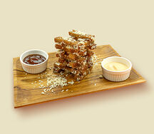 Гренки с чесноком и сыром