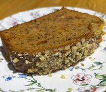 Кекс с вареной сгущенкой и орехами
