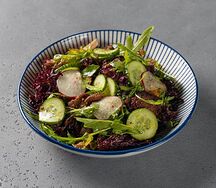 Салат с куриной печенью