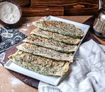 Кутаб с сыром и зеленью 