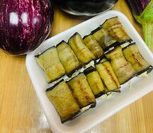 Рулетики из баклажанов с сыром и грецким орехом