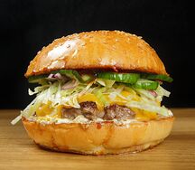 Бургер с соусом BBQ L