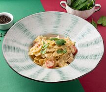 Фарфалле с курицей