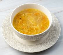 Куриный суп с лапшой