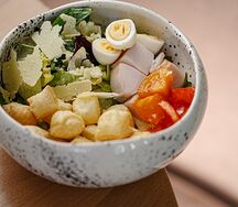 Цезарь с фермерским цыплёнком