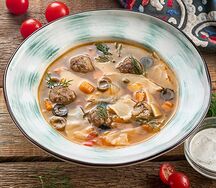 Мампар с лапшой и фрикадельками