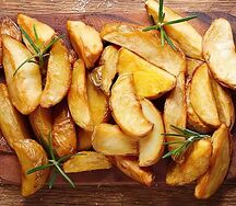 Картофельные дольки с розмарином