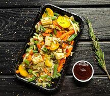 Овощи по-тайски с креветками