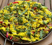 Сыроедческая пицца Al pesto