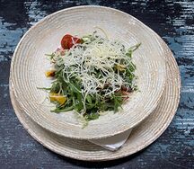 Салат из рукколы