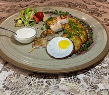 Белорусские домашние драники с шашлыком из семги